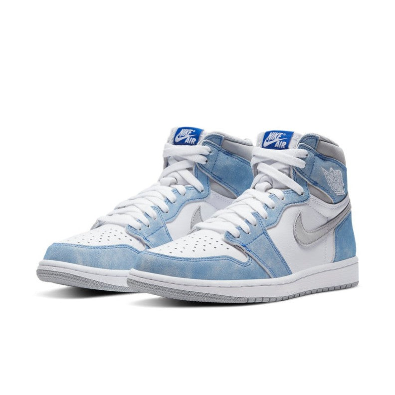 Air Jordan 1 Retro High OG 'Hyper Royal / Light Smoke Grey' 555088-402