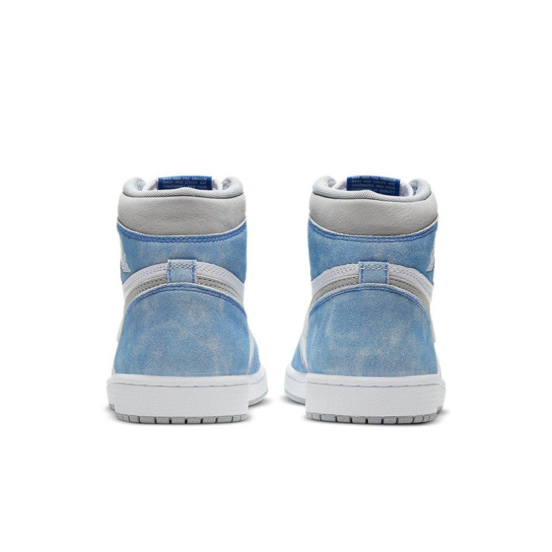 Air Jordan 1 Retro High OG 'Hyper Royal / Light Smoke Grey' 555088-402